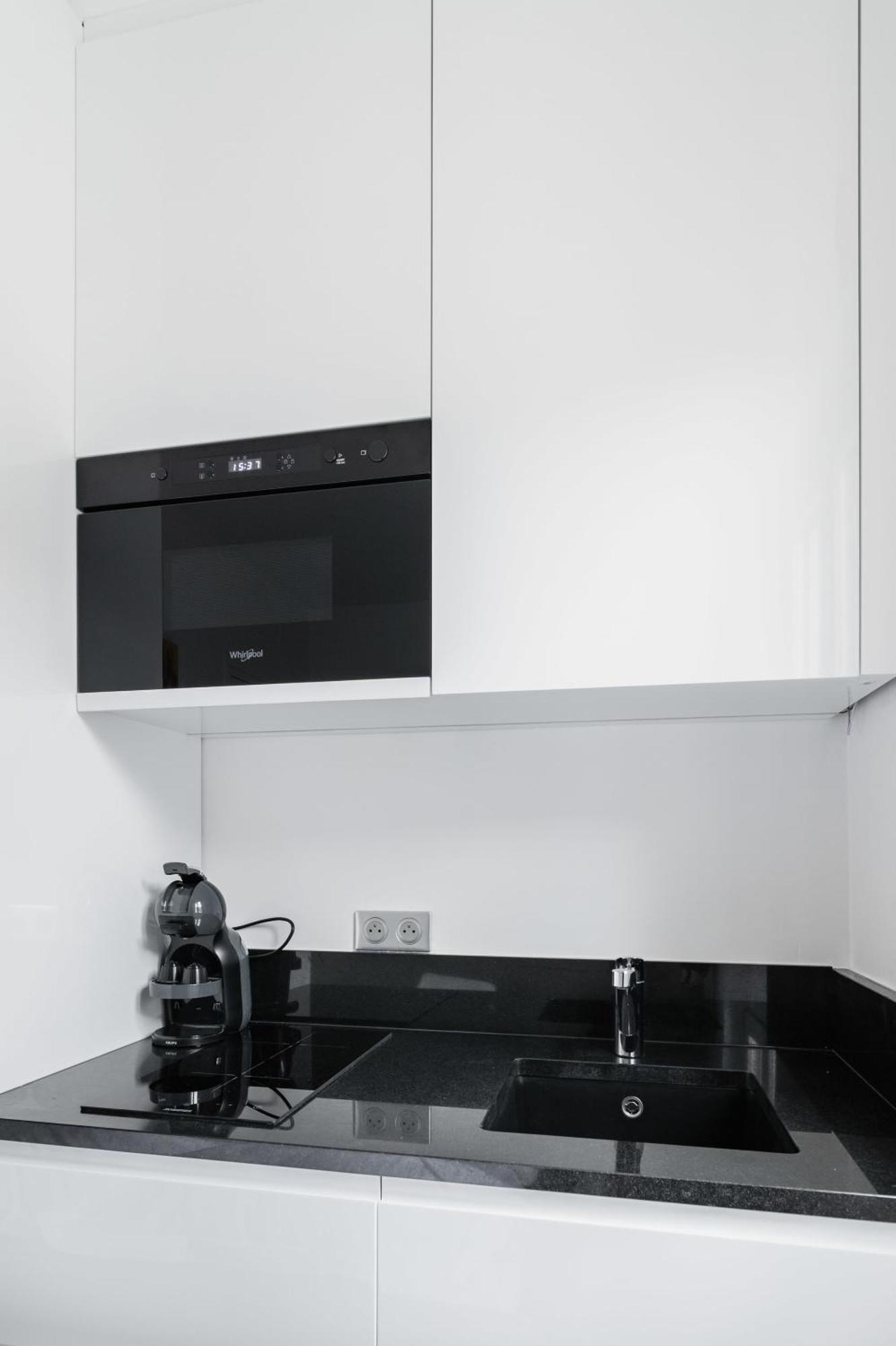 Apartment Cosy Metro Pereire 17 - 2p Paris